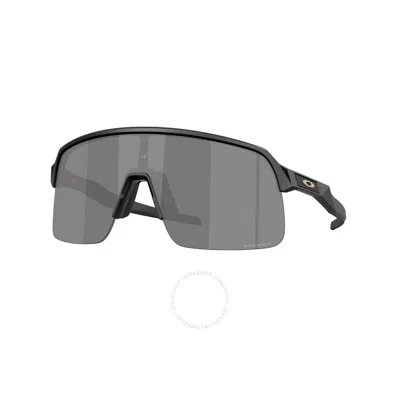 Oakley Sutro Lite S Prizm Black Shield Unisex Sunglasses Oo9496 949601 134 In Gray