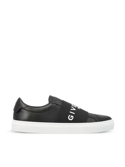 Givenchy Calfskin Leather Sneakers With Printed Logo And Contrasting Sole In Black