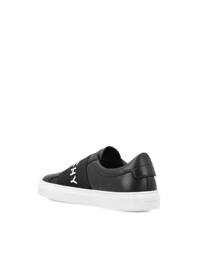 Givenchy Calfskin Leather Sneakers With Printed Logo And Contrasting Sole In Black