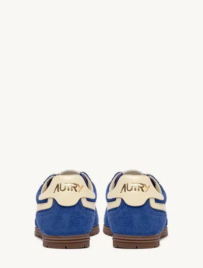 Autry 'windspin Low' Blue Sneaker With Logo On The Side And On The Heel In Blue