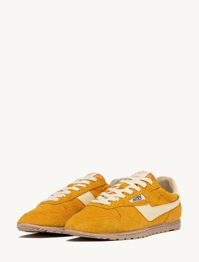 Autry 'windspin Low' Yellow Sneaker With Logo On The Side And On The Heel In Orange