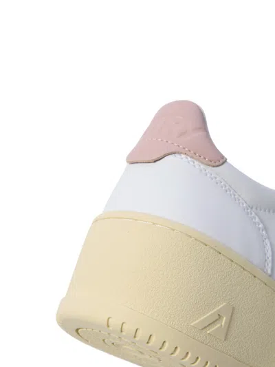 Autry Low Top Medialist Platform Sneakers In White