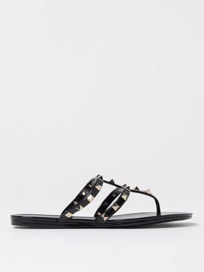 Valentino Garavani Summer Rockstud Thong Sandals In Black