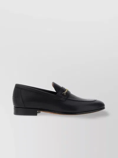 Valentino Garavani Vlogo Signautre Leather Loafers In Black