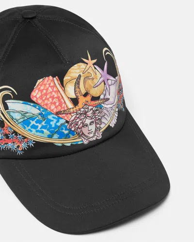 Versace Casquette De Baseball Coral Theatre In Black