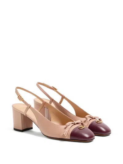 Valentino Garavani Valet Du Roi Tasseled Bow-embellished Two-tone Leather Pumps In Neutral