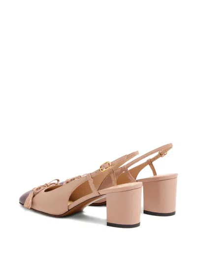 Valentino Garavani Valet Du Roi Tasseled Bow-embellished Two-tone Leather Pumps In Neutral
