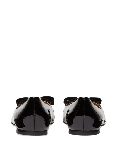 Ferragamo Varina Bow-embellished Patent-leather Ballet Flats In Black