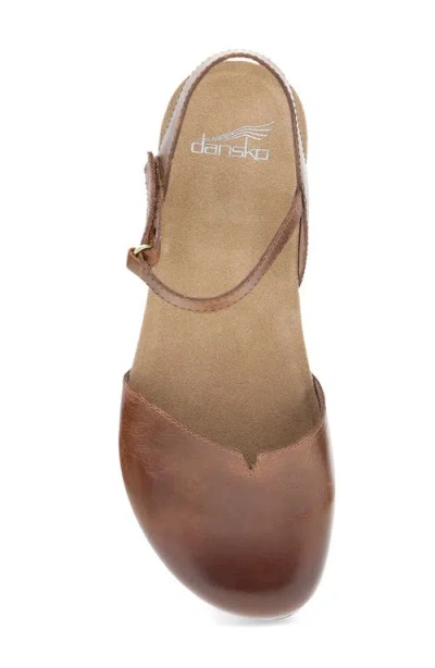 Dansko Rowan Flat In Tan