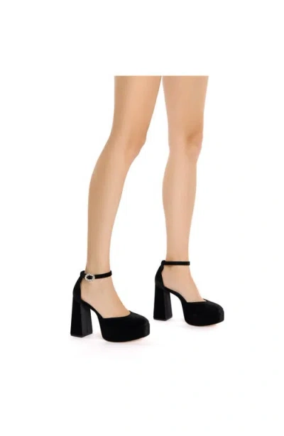 Larroude Ari Velvet Pump In Black