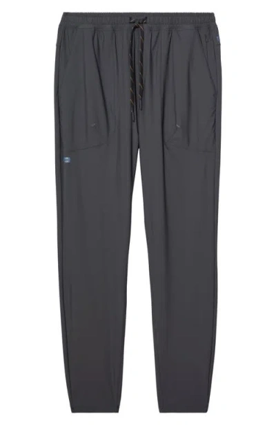 Rhone Pursuit Training Pants In Brown