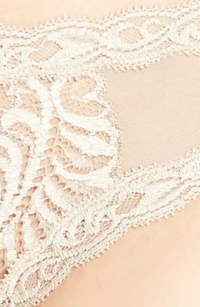 Natori Feathers Hipster Briefs In White