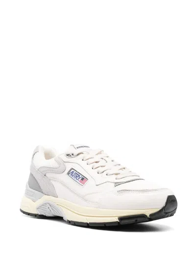 Autry Medalist Sneakers In White And Grey With Suede In White