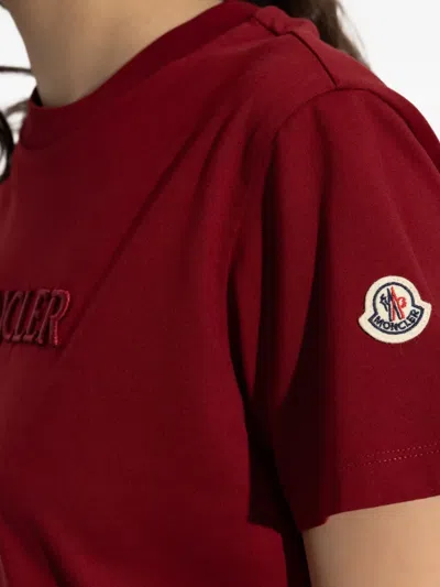 Moncler Embroidered Logo T-shirt In Red