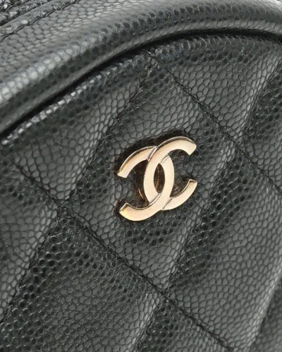 Pre-owned Chanel Cc Caviar Round Chain Bag In Black