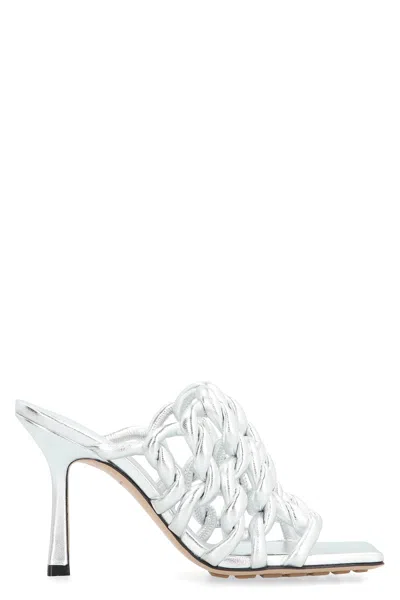 Bottega Veneta Stretch Metallic Leather Sandals In Gray