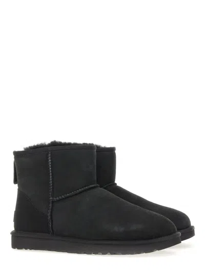 Ugg Boot Mini Classic Ii In Black