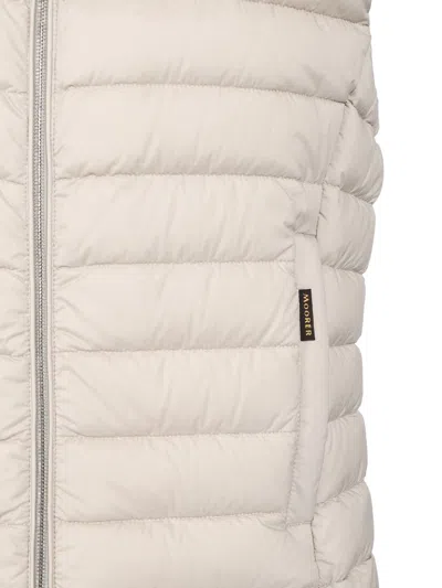 Moorer Quilted High Collar Sleeveless Jacket With Pockets In Neutral