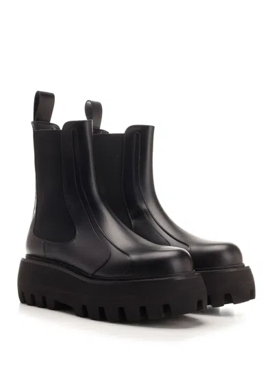 Alexander Mcqueen Black Glossy Leather Ankle Boots With Tank Sole