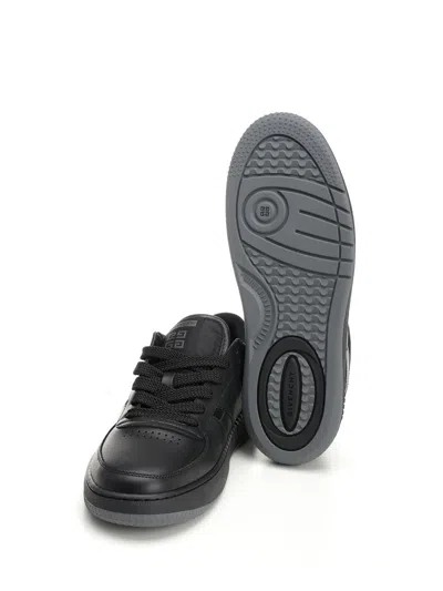 Givenchy G Move Low-top Sneakers In Calf Leather In Black