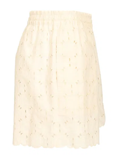 Moncler Lace Shorts Trousers White In Neutral