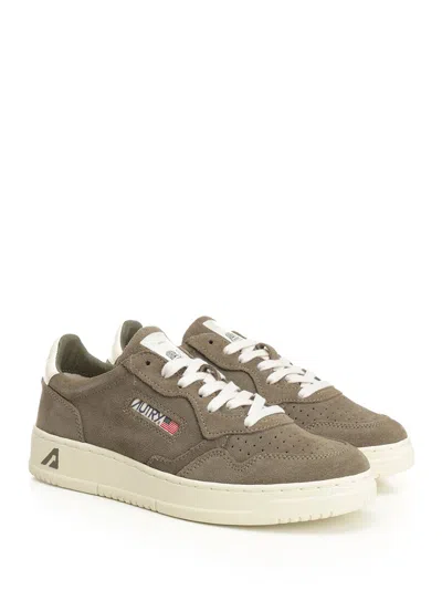 Autry Low-top Suede Sneakers With Rubber Sole And Lace-up Closure In Green