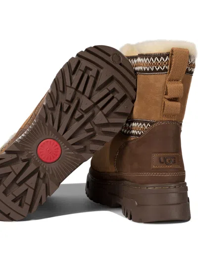 Ugg Mini Trailgazer Ankle Boots Beige