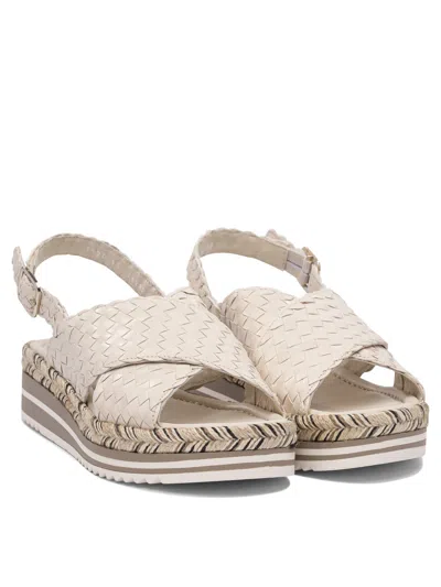 Pons Quintana Woven Leather Cross-strap Sandals With Rubber Sole In Neutral