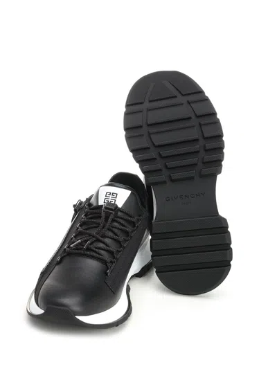Givenchy Spectre Runner Leather Sneakers With 4g Side Zip Detail