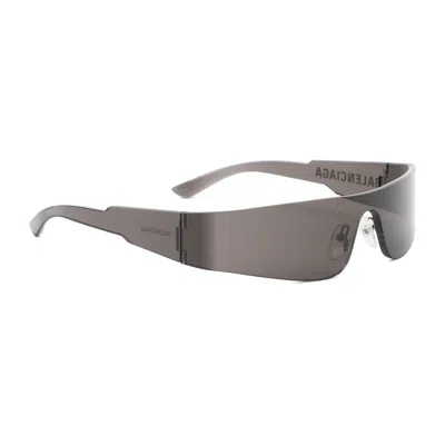 Balenciaga Black Mono Rectangle Sunglasses In Gray