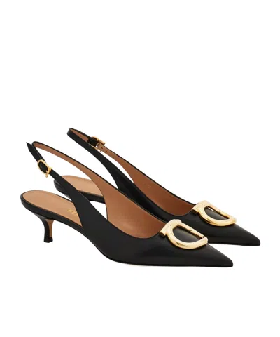 Ferragamo Black Leather Sara 40 Pumps In Black
