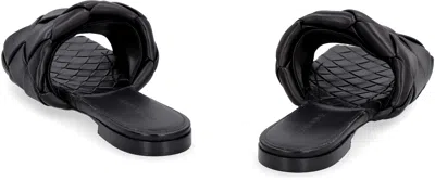 Bottega Veneta The Lido Intrecciato Leather Sandal In Black