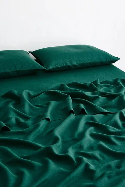 Bed Threads 2-piece French Flax Linen Pillowcase Set In Forest At Urban Outfitters In Green