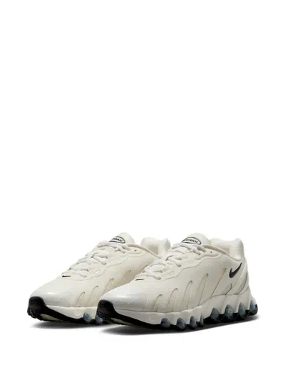 Nike Air Max Dn8 Sneaker In Neutral
