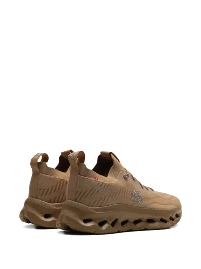 On Cloudtilt "loewe In Brown