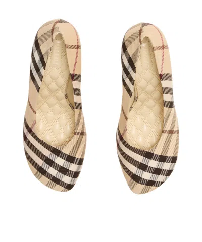 Burberry Archivio Check Baby Pumps In Alabaster Ip Check
