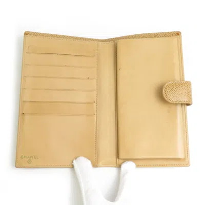 Pre-owned Chanel Beige Grained Calfskin Leather Wallet (bi-fold) () In Sand