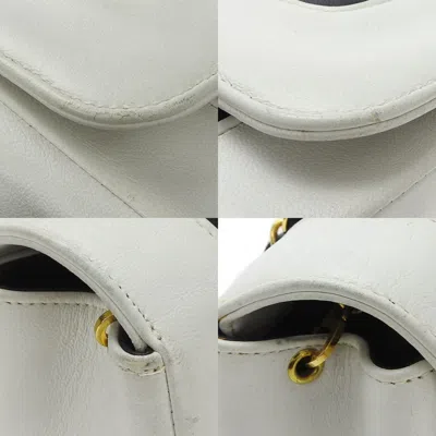 Pre-owned Chanel Navy White Leather Shoulder Bag ()