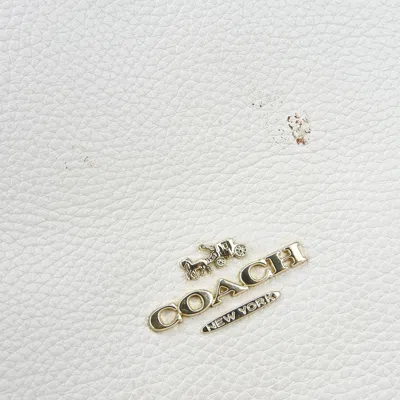 Pre-owned Coach Off-white Leather Shoulder Bag ()