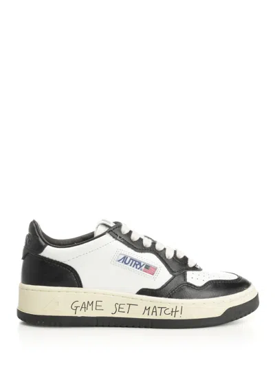 Autry Medalist Low Sneakers Gold In Black
