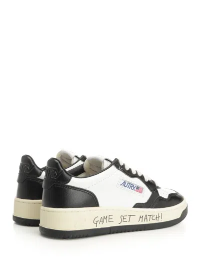 Autry Medalist Low Sneakers Gold In Black