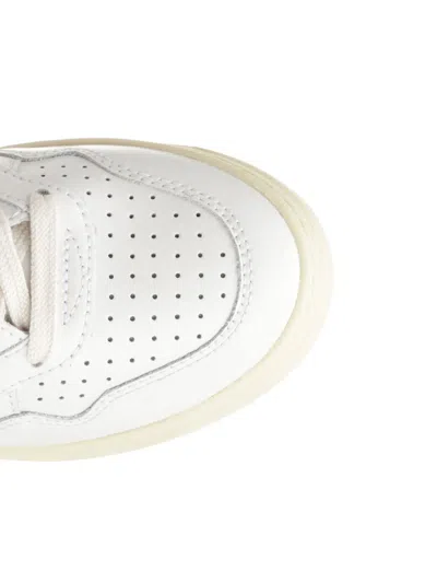 Autry Medalist Low Sneakers Gold In White
