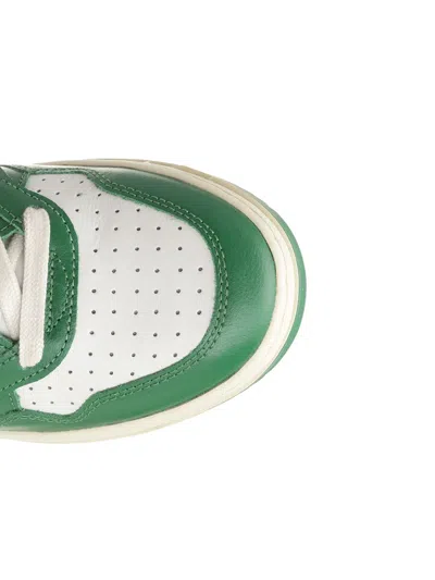 Autry White And Green Two-tone Leather Medalist Low Sneakers