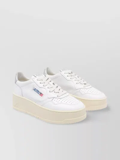 Autry Low Top Medialist Platform Sneakers In White