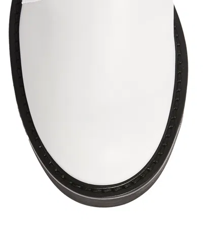 Stuart Weitzman Round-headed Boots