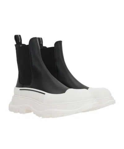 Alexander Mcqueen Chunky Outsole Cap Toe Chelsea Boots In Black