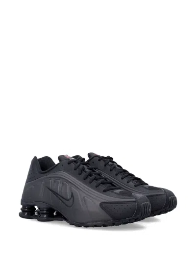 Nike Wmns Shox R4 Sneakers Black