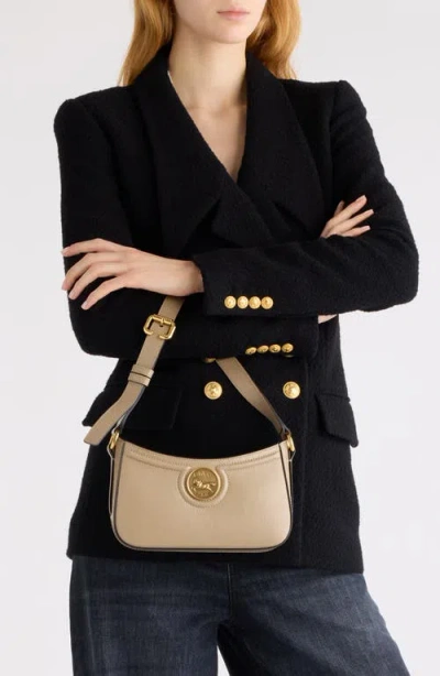 Chloé Horse Medal Grained Leather Shoulder Bag In Brown