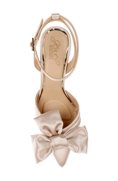 Jewel Badgley Mischka Women's Francine Evening Pumps In White