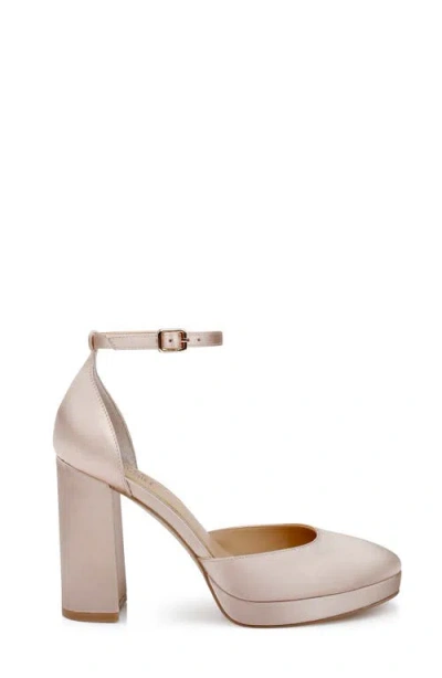 Jewel Badgley Mischka Women's Stephanie Closed Toe Platform Pumps In Gold